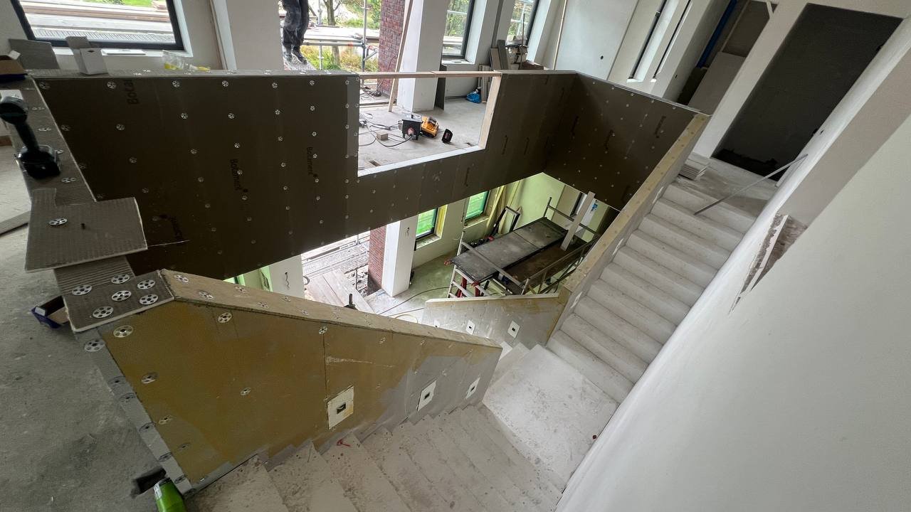 Renovatie en nieuwbouw project door Farwood Timmerwerken